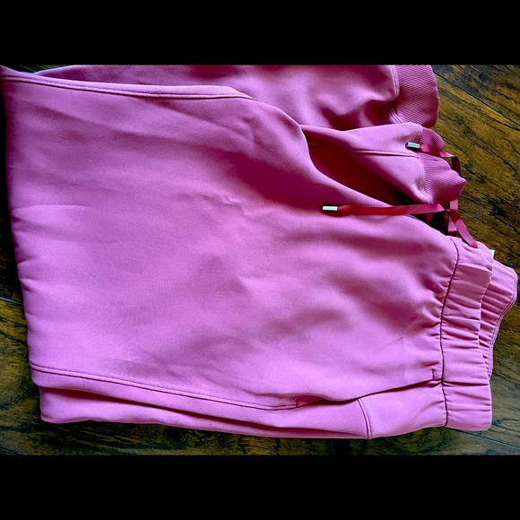 Lululemon Joggers 7/8 length size 10 - Picture 3 of 6